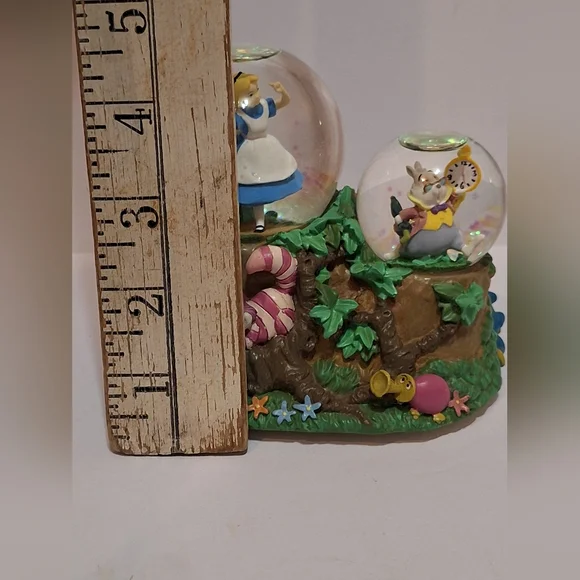 RARE, Enesco, Disney Alice in Wonderland Musical Double Snow Globe Music Works!
